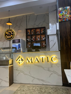 4Matic Kitchen & Lounge