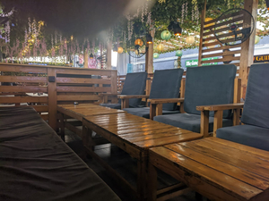 Barz Bar & Grills