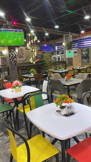 Everest Lounge and Game House