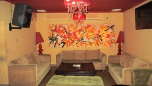 Gees Place Restaurant and Bar