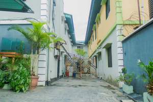 StayCation Suites & Apartment