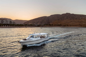 Muscat: 2-stündige Bootstour zum Sonnenuntergang