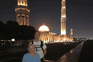 Maskat bei Nacht & Tour durchs lokale Leben
