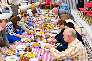 Muscat: Omani Home Dinner Experience with Locals