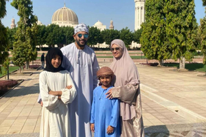Muscat: Visit Grand Mosque, Nakhal Fort & Hot Spring Tour