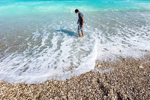 Muscat: Wadi Shab, Fins Beach & Bimmah Sinkhole 4x4 Tour