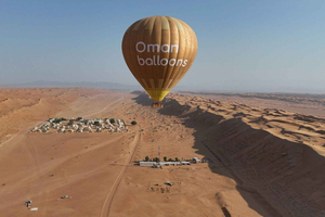 Oman: Sunrise Hot Air Balloon Ride over the Golden Sand