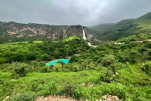 Salalah: 4-Day Guided Tour with Hotel and Transfers