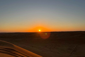 Solnedgång vid Wahiba Sands Desert och Wadi Bani Khalid Adventure