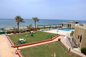 Resort Sur Beach Holiday منتجع شاطئ صور هوليداي