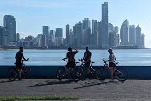 „Fahrradtour Casco Viejo und Panama City: Entdecke die Essenz“