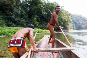 Panama City: Tour del villaggio indiano Embera e delle cascate e pranzo