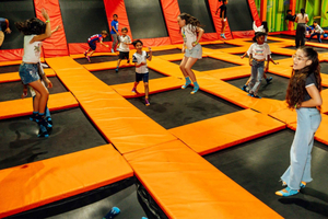 Panama City: esperienza in un parco divertimenti al coperto per famiglie con giochi arcade
