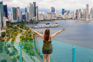 Panama City: Poin Glass Observation Deck billet med VR-tur