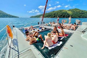 Panama: Katamarankryssning på ön Taboga med lunch och öppen bar