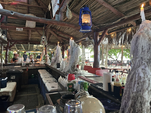 SKULLY'S (Hotel/Hostal, Bar & Food Court)