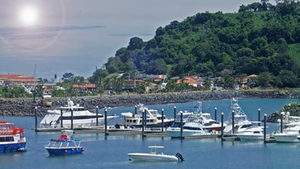 The Renovated Walk of Amador Causeway 