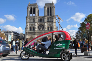 Best of Paris Private Rickshaw bike Tour with guide