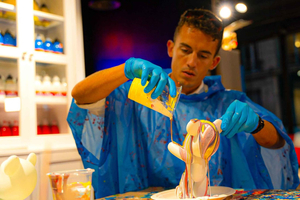 Color Room Fun Pouring Painting Experience