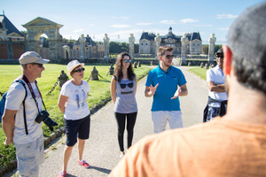 Pariisista: Chateau de Fontainebleau & Vaux-Le-Vicomte Tour
