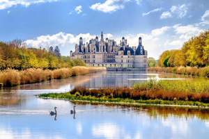 Von Paris aus: Tagestour zu den Schlössern des Loire-Tals mit Weinverkostung