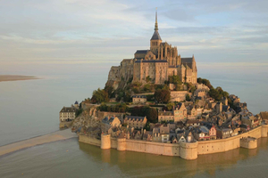 Depuis Paris : visite d'une journée privée au Mont-Saint-Michel et à Honfleur