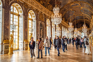 Au départ de Paris : Visite guidée privée du château et des jardins de Versailles