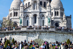 Guided City Tour with Wine and Cheese Tasting