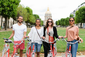Highlights of Paris Bike Tour in English or Dutch