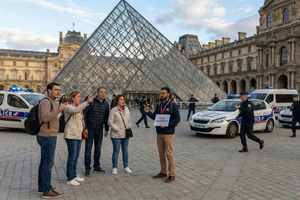 Louvre-Kunstraub & Skandale – Führung mit VIP-Eintritt