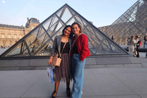Louvre in Portuguese | Mona Lisa Tour with Expert Guide and Admission