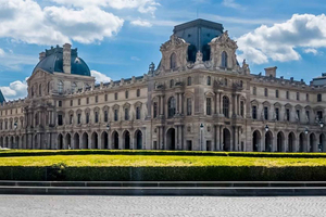 Louvre Museum Exclusive Private Guided Tour