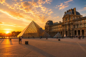 Louvre Semi-Private Tour with Optional Crêpe Workshop