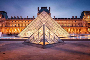 Louvre-Ticket und Seine-Flussfahrt