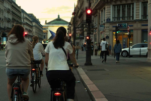 Paris By Night: 3-Hour Guided Bike Tour