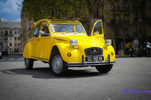 Paris: Discover Paris 2CV