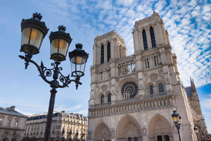 Paris Essentials: Notre-Dame-Tour mit Seine-Rundfahrt-Upgrade