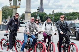 Pariisi: Paris: Opastettu kaupungin kohokohdat pyöräretki: Opastettu kaupungin kohokohdat pyöräretki