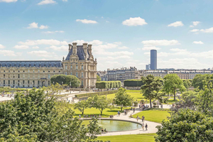 Paris: Louvre Private Family Tour for Kids + Reserved Entry
