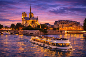 Paris: Natligt flodkrydstogt på Seinen med vaffelsmagning