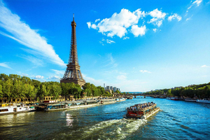 Pariisi: Seinen jokiristeily ja opastettu vierailu Eiffel-torniin