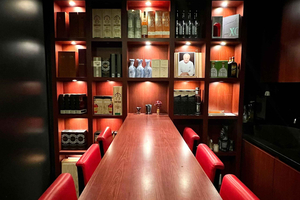 Paris : Wine tasting at the cellar of Joël Robuchon