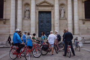 Secrets of Paris Bike Tour in English or Dutch
