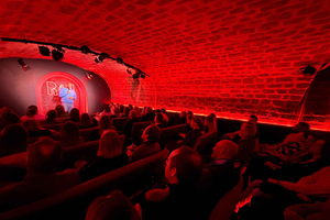 Paryż: Show stand-up w Red Comedy Club