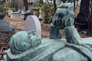Who Killed Victor ? Escape Game at Père Lachaise Cemetery