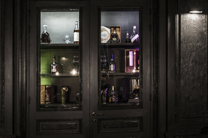 Blind Bar