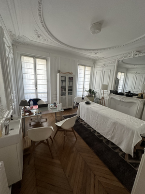 Helwa Studio Drainage lymphatique - Massage -Soins de peaux - Hydrafacial - My Wellness House Paris
