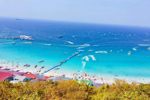 Pattaya: excursión de 1 día a la isla de Coral (Koh Larn) con almuerzo de marisco