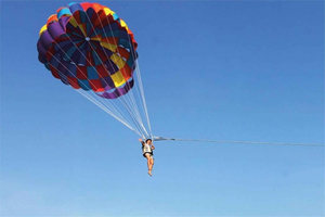 Pattaya: Coral Island – Speedbåt – Lunch – Aktiviteter efter eget val