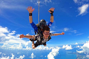 Pattaya: Dropzone Tandem Skydive med returtransport